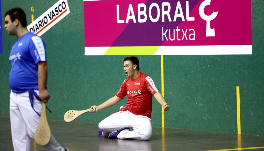 Errenteria ha acogido la final de pelota vasca adaptada, donde se han medido los jugadores clasificados el 4 de octubre en Bidania. 