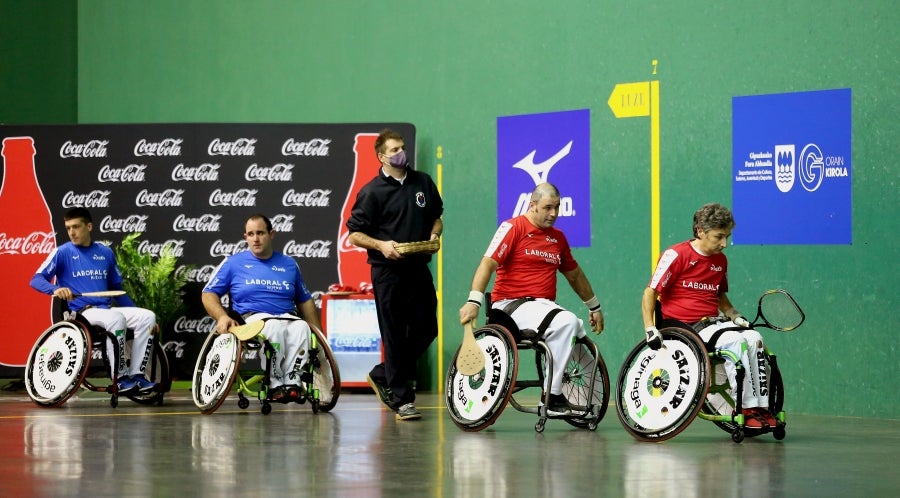Errenteria ha acogido la final de pelota vasca adaptada, donde se han medido los jugadores clasificados el 4 de octubre en Bidania. 