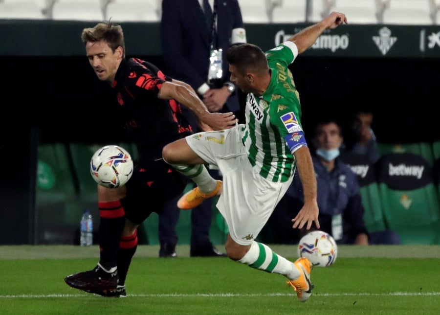 La Real se ha ido al descanso con ventaja en el marcador gracias al gol de Portu en el minuto 43