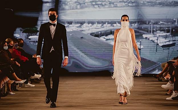 Galería. Aldabaldetreku y Yolanda Torres muestran sus trabajos. 