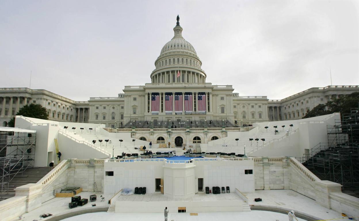 El Capitolio de Washington, engalanado para el juramento de un presidente de EE UU.