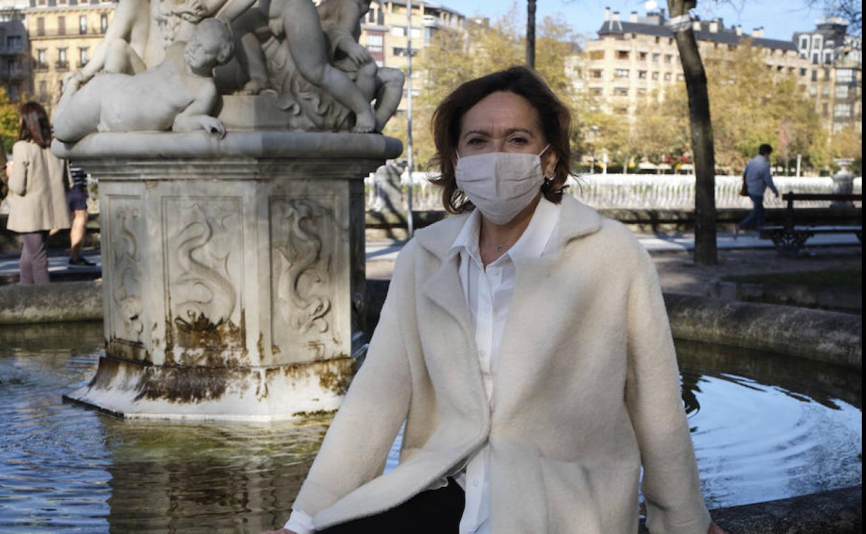 Mireia Gabilondo, en el paseo de Francia de San Sebastián.