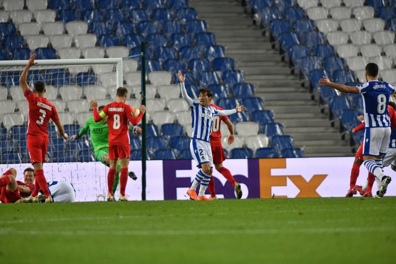 Los txuri-urdin sumaron los tres puntos gracias al gol de Portu en el minuto 58. 