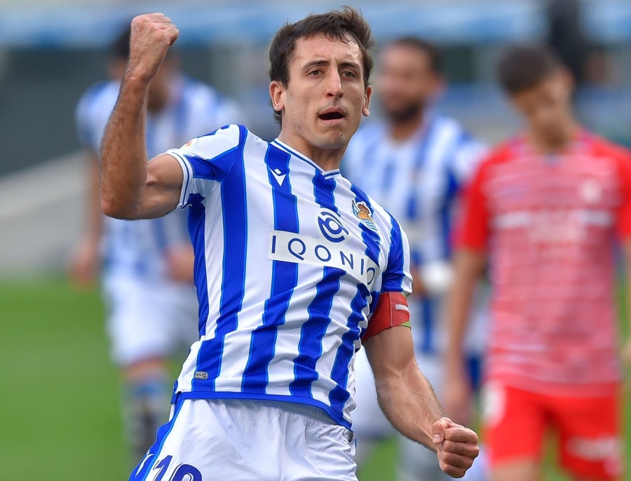 Fotos del Real Sociedad1 - 0 Granada de la jornada 9 de  LaLiga 2020-2021