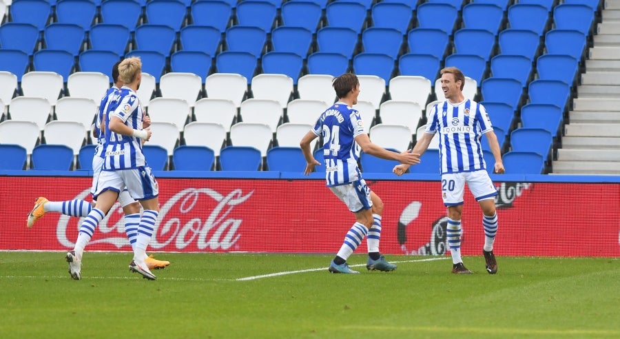 Fotos del Real Sociedad1 - 0 Granada de la jornada 9 de  LaLiga 2020-2021