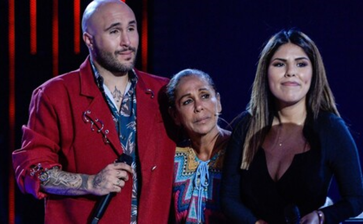 Kiko Rivera le cuenta en directo a Isa Pantoja la 'guerra' con su madre