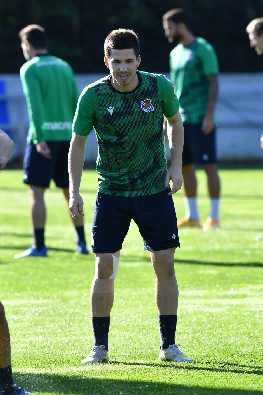 Los jugadores de la Real Sociedad han vuelto a los enrenamientos este miércoles en Zubieta. El susto de la jornada los ha dado Remiro que se ha marchado lesionado