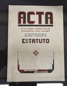 Imagen secundaria 2 - El Ateneo cuenta sus 150 años en una exposición