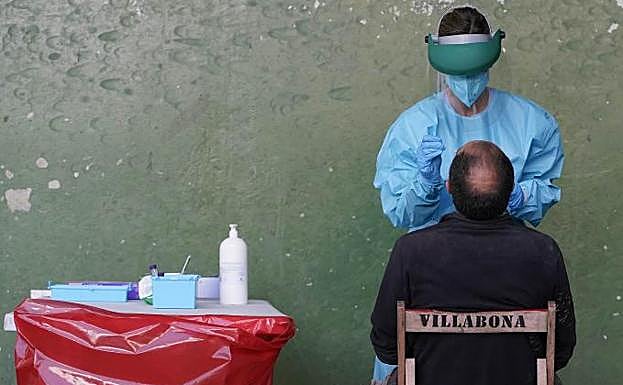 La incidencia del Covid sigue a la baja en Gipuzkoa pese al repunte de 411 nuevos contagios