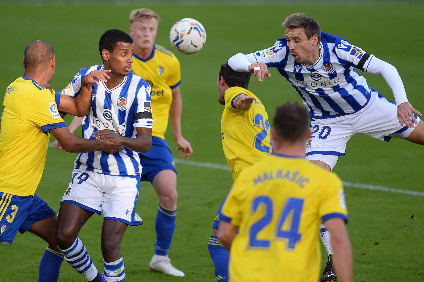 Fotos: Las mejores imágenes del Cádiz - Real Sociedad
