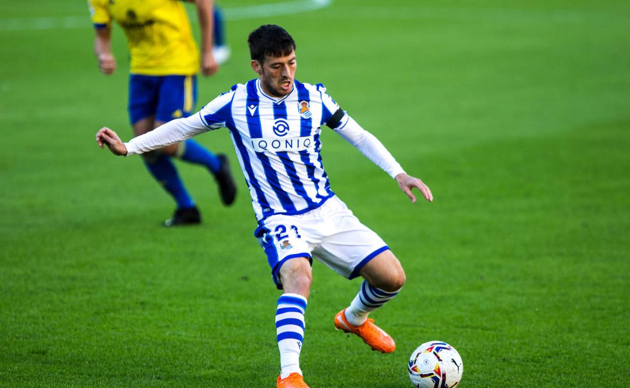 Lesión de David Silva que será baja el jueves ante el Az Alkmaar