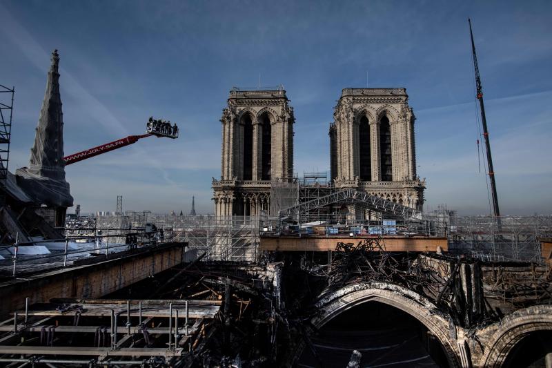 La reconstrucción de la catedral de Notre Dame entra en una nueva fase