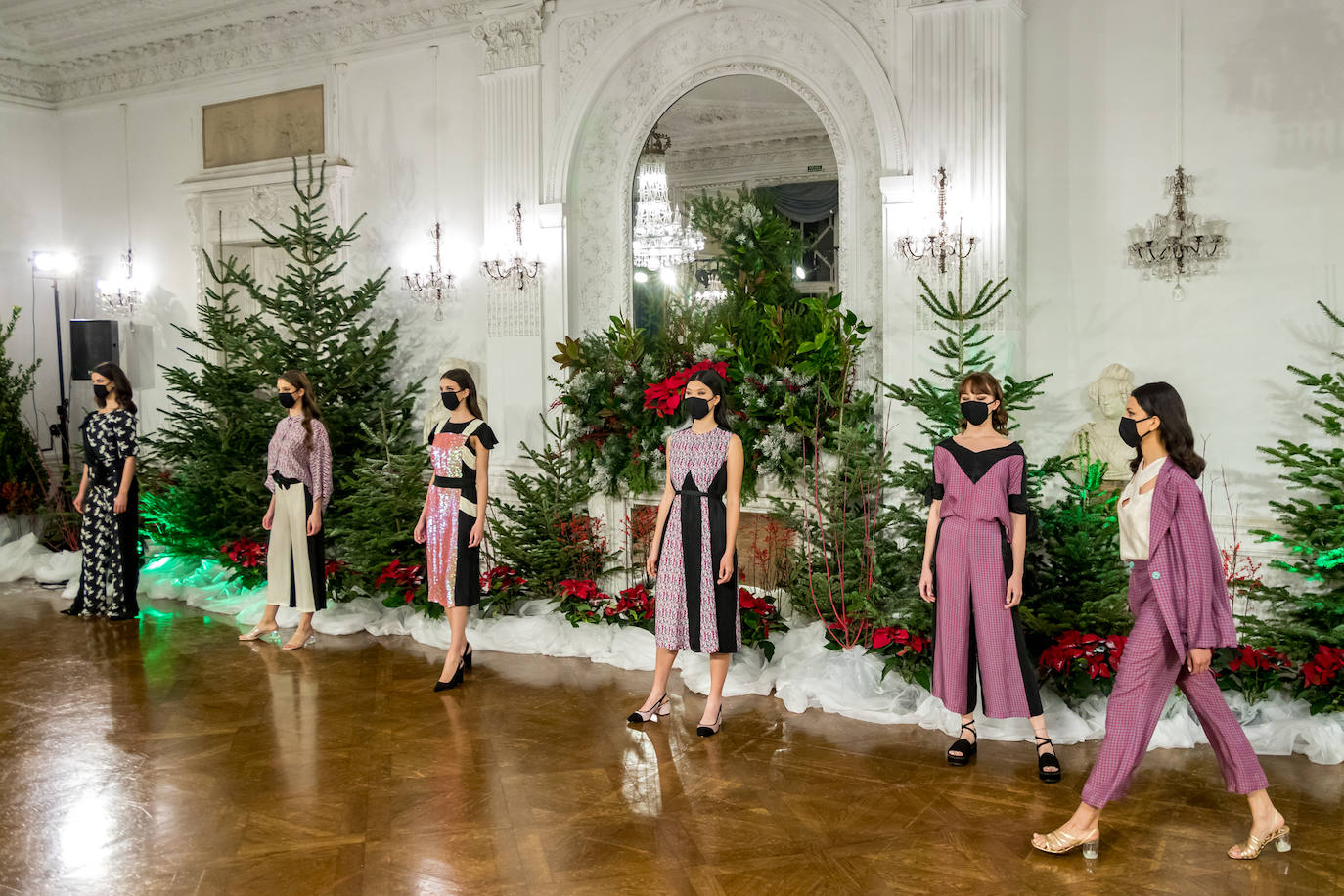 El Palacio Miramar de Donostia acogió ayer a quinta edición del desfile de moda sostenible firmado por 14 diseñadores de GK Green Fashion