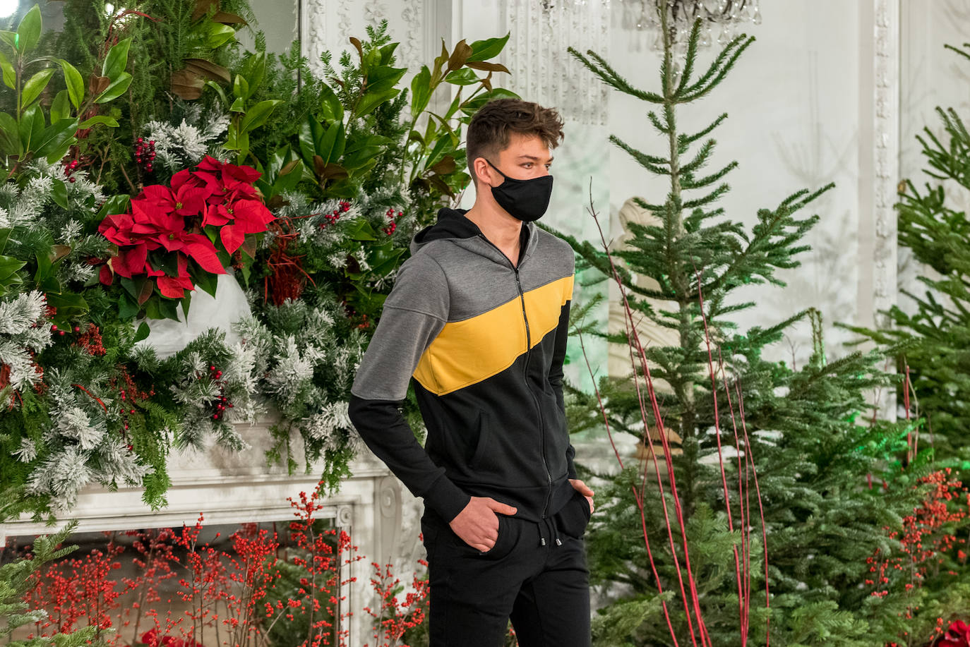 Akukuna presentó un formato de colección innovador basado en el 'do it yourself y Ekomodo, por su parte, unas creaciones basadas en la optimización en la gestión de los residuos. Maider Alzaga y su búsqueda de la comodidad, la marca sostenible Luhei, y las líneas puras de Ane San José demostraron que se puede rebosar estilo a la vez que cuidar del planeta