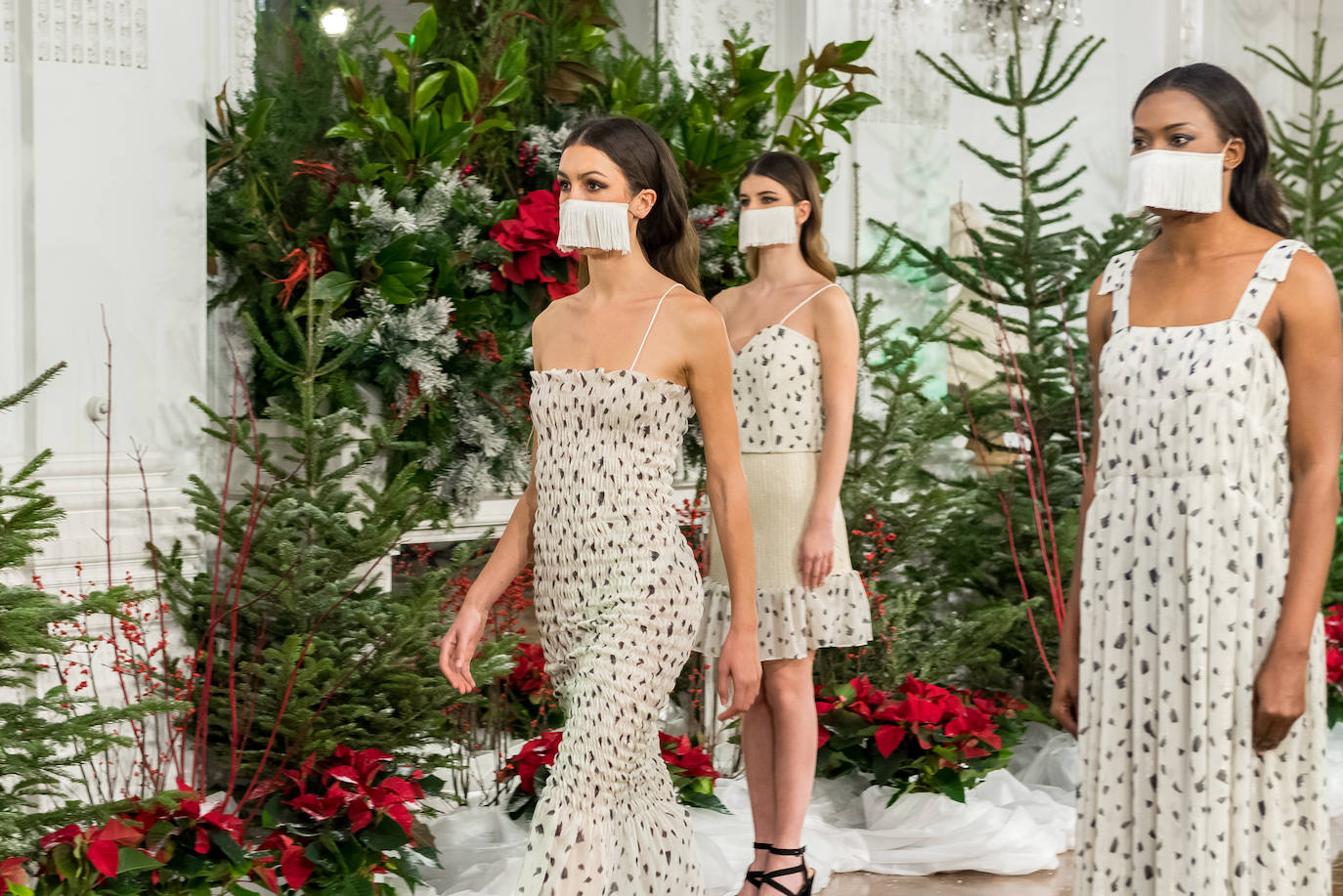 Akukuna presentó un formato de colección innovador basado en el 'do it yourself y Ekomodo, por su parte, unas creaciones basadas en la optimización en la gestión de los residuos. Maider Alzaga y su búsqueda de la comodidad, la marca sostenible Luhei, y las líneas puras de Ane San José demostraron que se puede rebosar estilo a la vez que cuidar del planeta