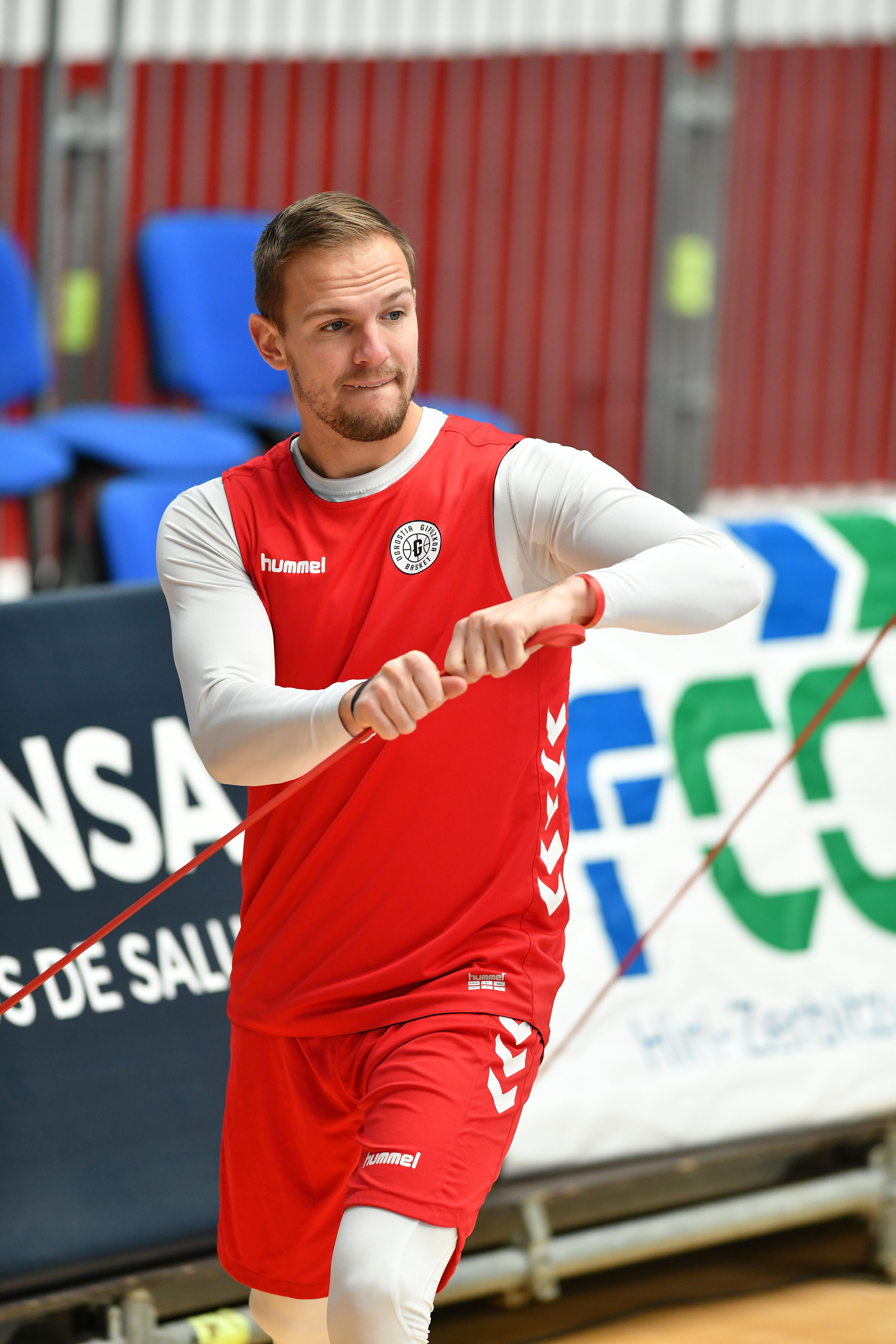 Los jugadores del GBC entrenan en Illunbe.