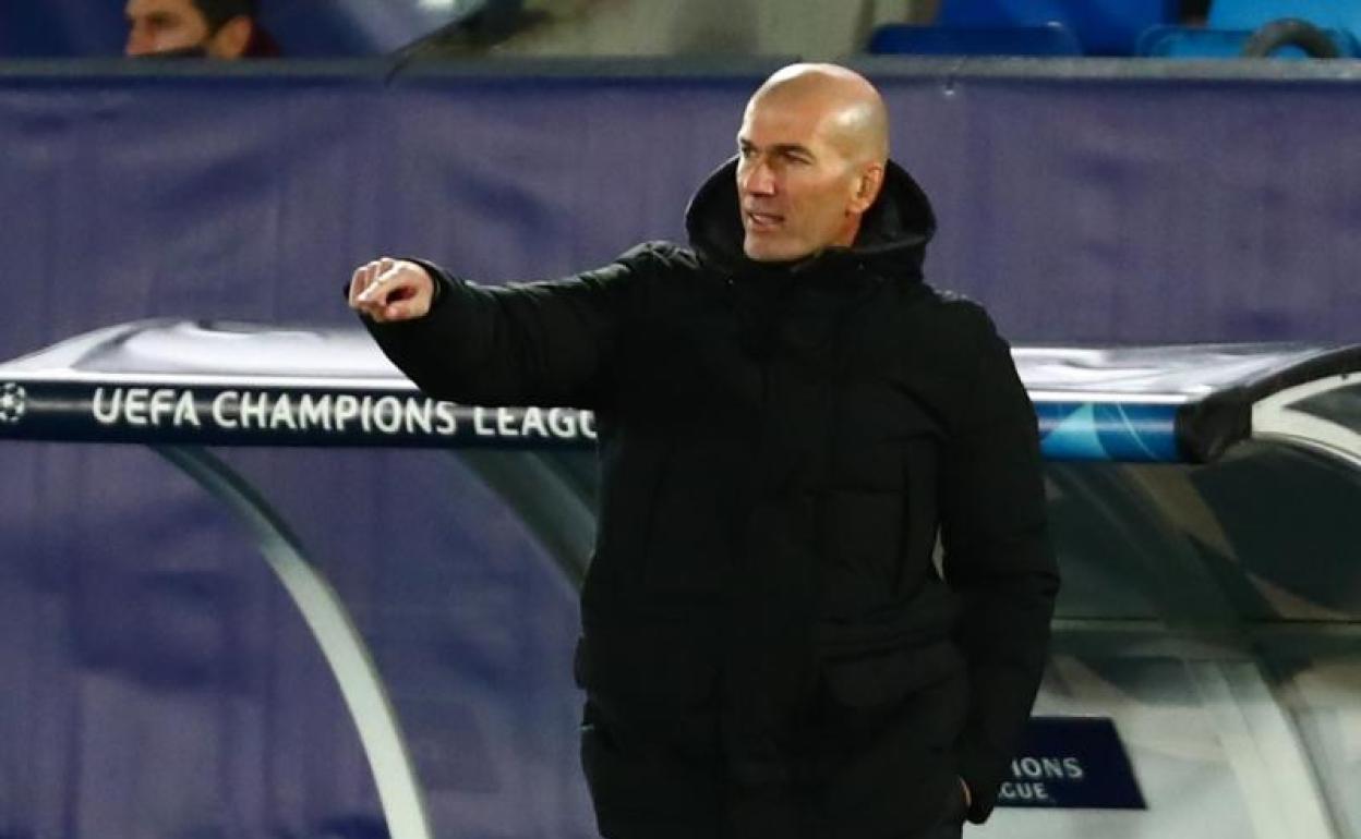 Zinedine Zidane, en el estadio Alfredo Di Stéfano de Valdebebas. 