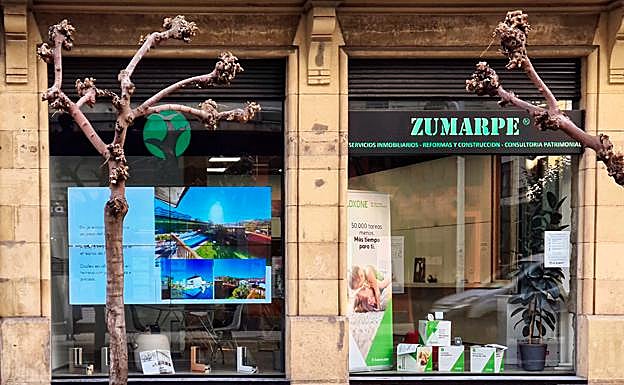 Exterior de las oficinas ubicadas en el barrio donostiarra de Gros.