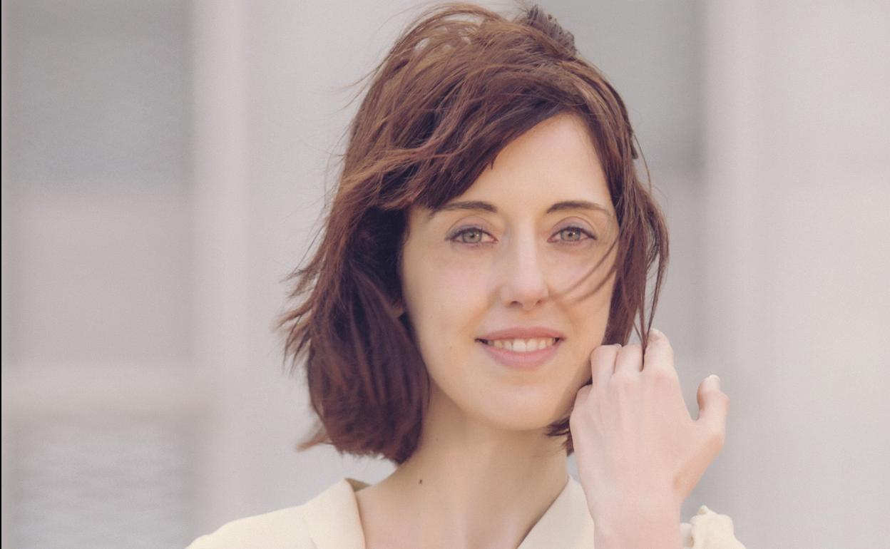 Irene Vallejo hablará hoy a las 19.00 en San Telmo en una charla que se podrá seguir 'on line'. 