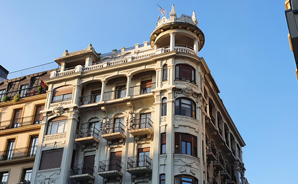 Metrópoli Consultoría Inmobiliaria inicia la venta de dos viviendas a estrenar en el corazón de Donostia. ¡Infórmate!