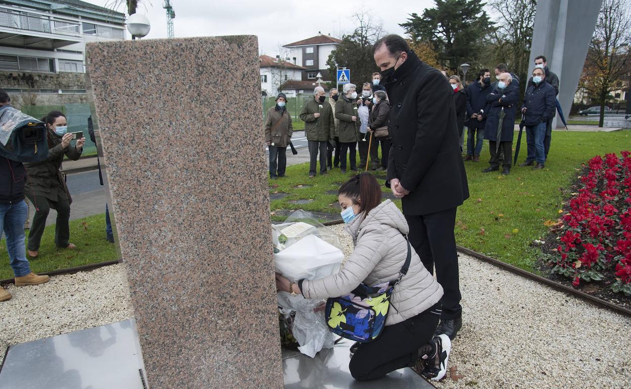 El PP vasco homenajea a Jose Luis Caso en Irun