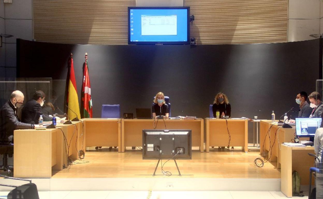 El juicio por el asesinato de Asier Niebla que se celebra en la Audiencia de Gipuzkoa.