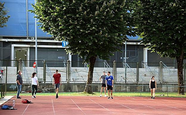 La Federación cobrará de forma «puntual» a los atletas guipuzcoanos por competir