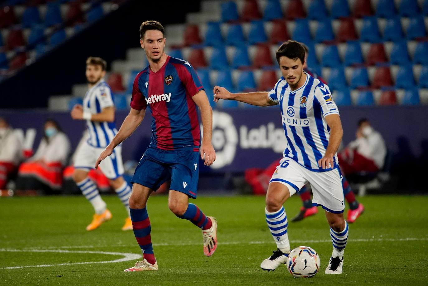 Fotos: Las mejores imágenes del Levante - Real Sociedad