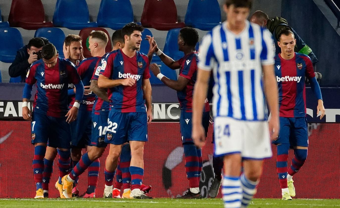 Fotos: Las mejores imágenes del Levante - Real Sociedad