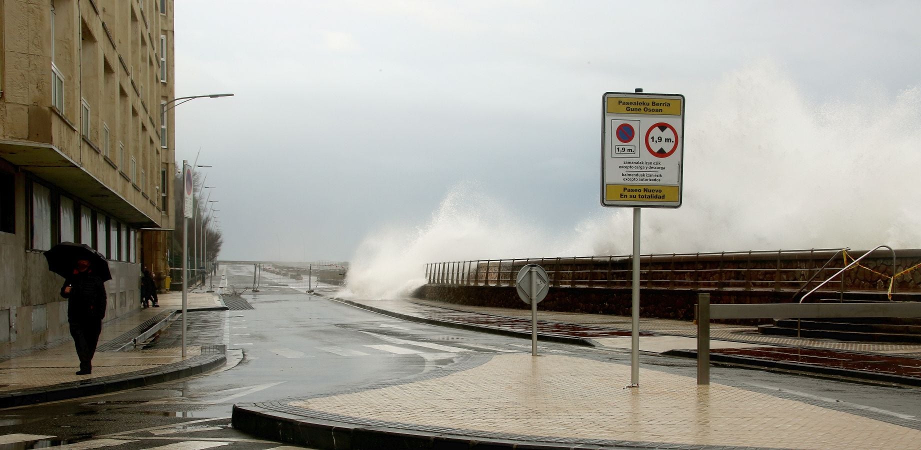 Imágenes del temporal en Donostia