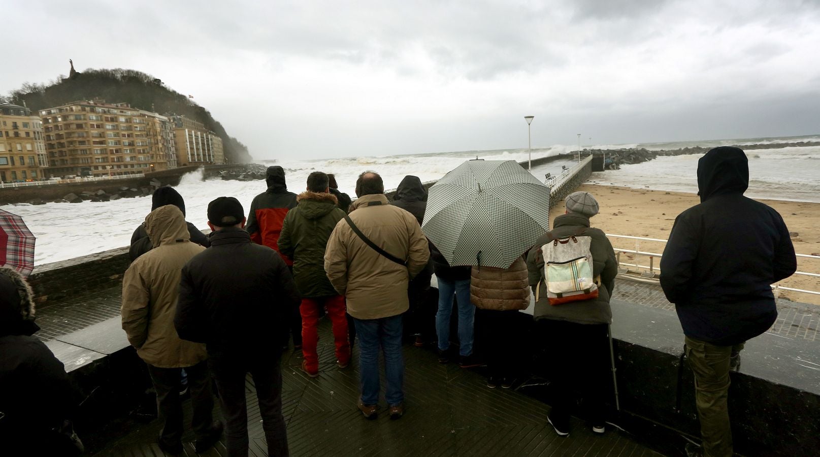 Imágenes del temporal en Donostia