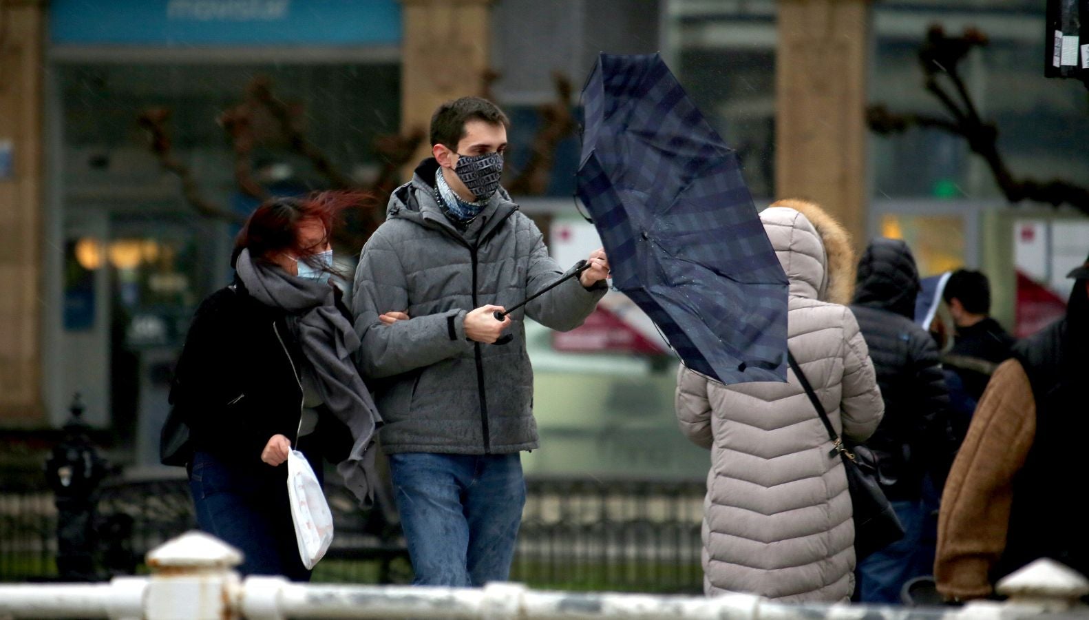 Imágenes del temporal en Donostia