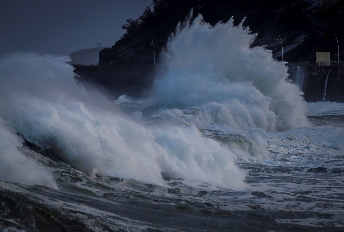 La borrasca traerá vientos de hasta 120 kilómetros por hora en el litoral. 