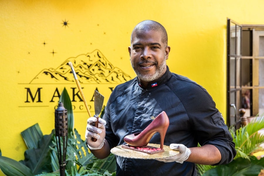 Aunque pequeño frente a los gigantes de América del Sur, Haití está desarrollando lentamente su industria del cacao para garantizar mejores ingresos a miles de agricultores modestos y acabar con el estereotipo del arte gastronómico conocido como el dominio de los países ricos. 