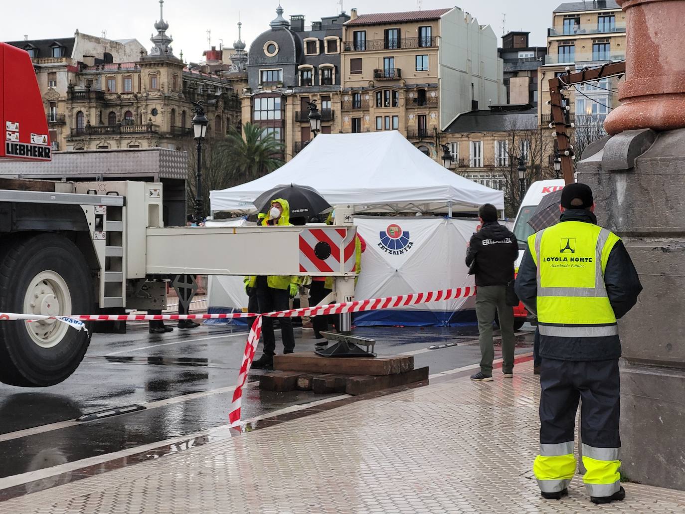 El otro agente que se encontraba en el vehículo en el momento del accidente ha sido trasladado al hospital 