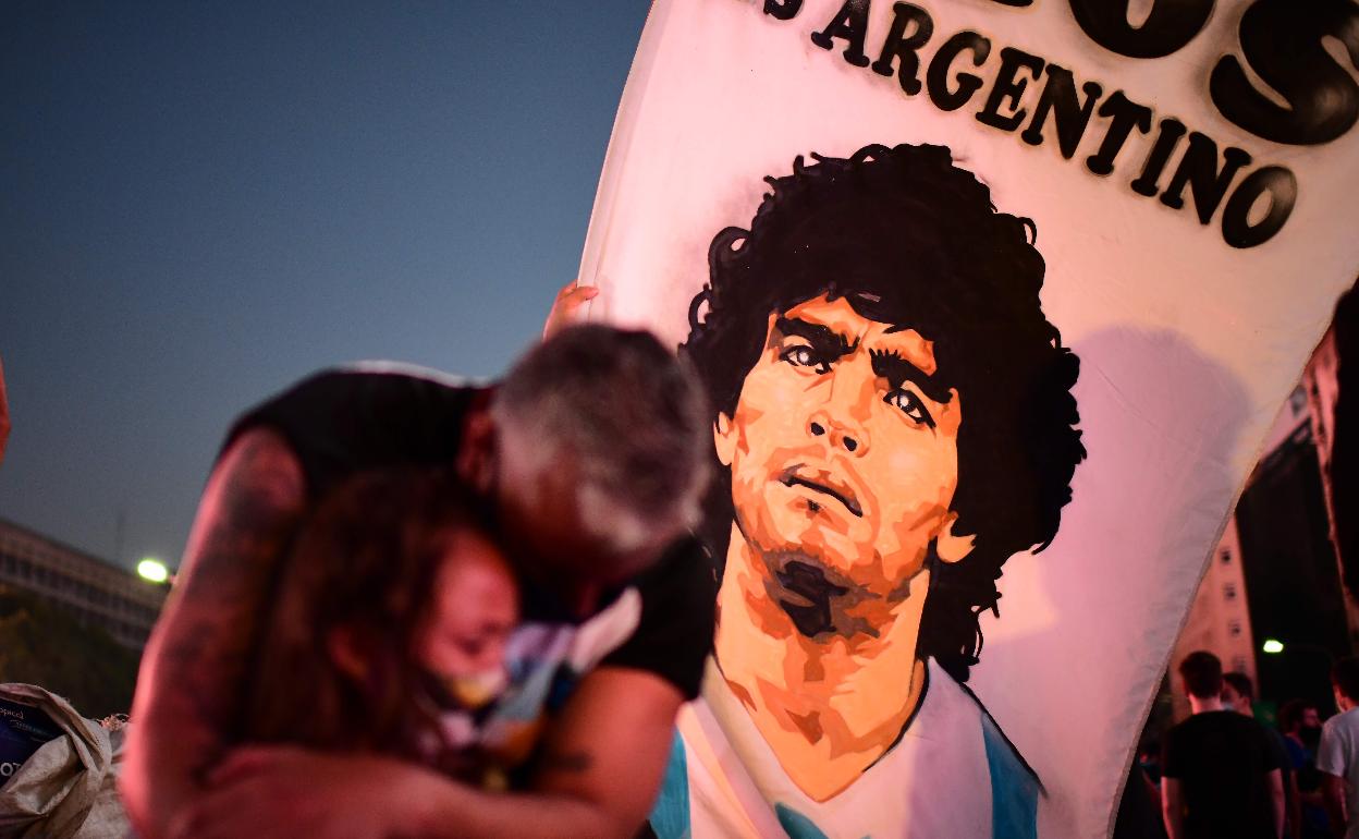 La muerte de Maradona causó conmoción en Argentina, donde era una auténtica deidad.