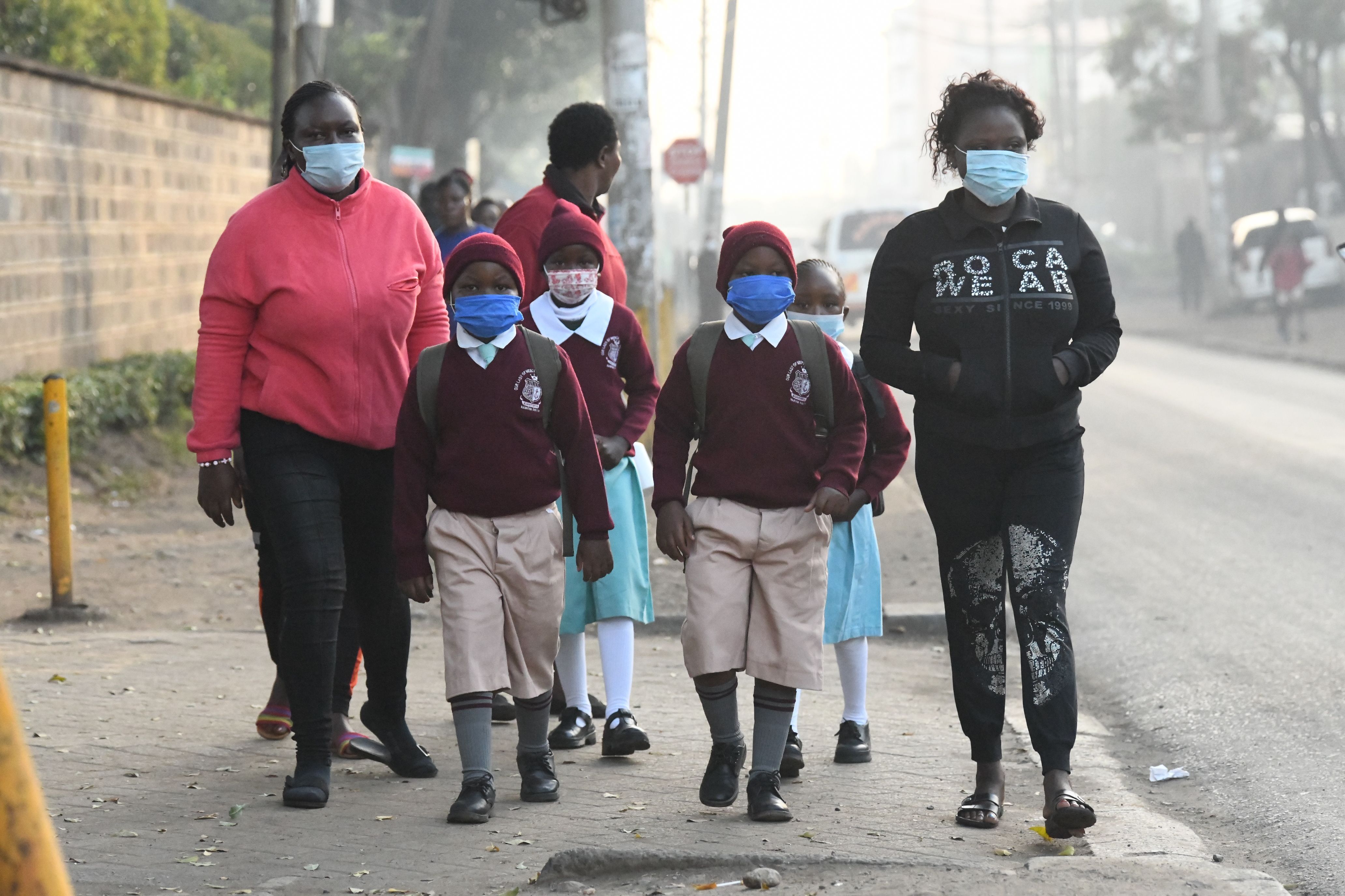 Fotos: Los niños de Nairobi vuelven al colegio tras el parón por la pandemia