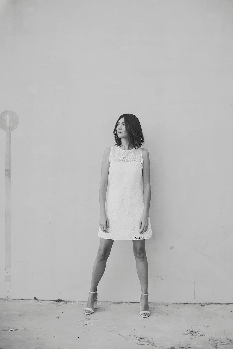 'Love by OTADUY' es una nueva marca nativa digital, y todos los diseños se venderán exclusivamente 'online'. En la 'e-shop', cada novia encontrará el look completo, incluyendo los complementos