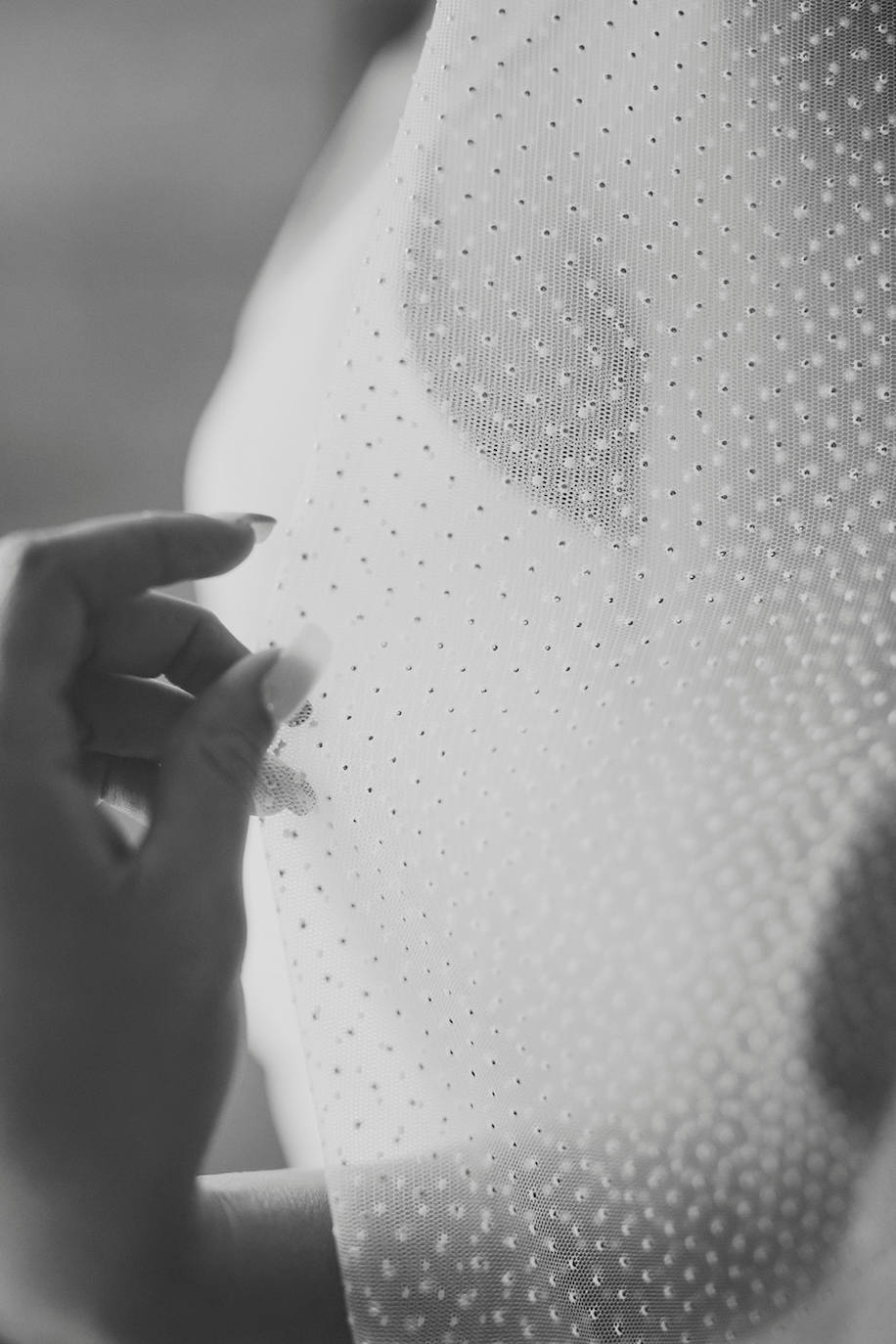 'Love by OTADUY' es una nueva marca nativa digital, y todos los diseños se venderán exclusivamente 'online'. En la 'e-shop', cada novia encontrará el look completo, incluyendo los complementos