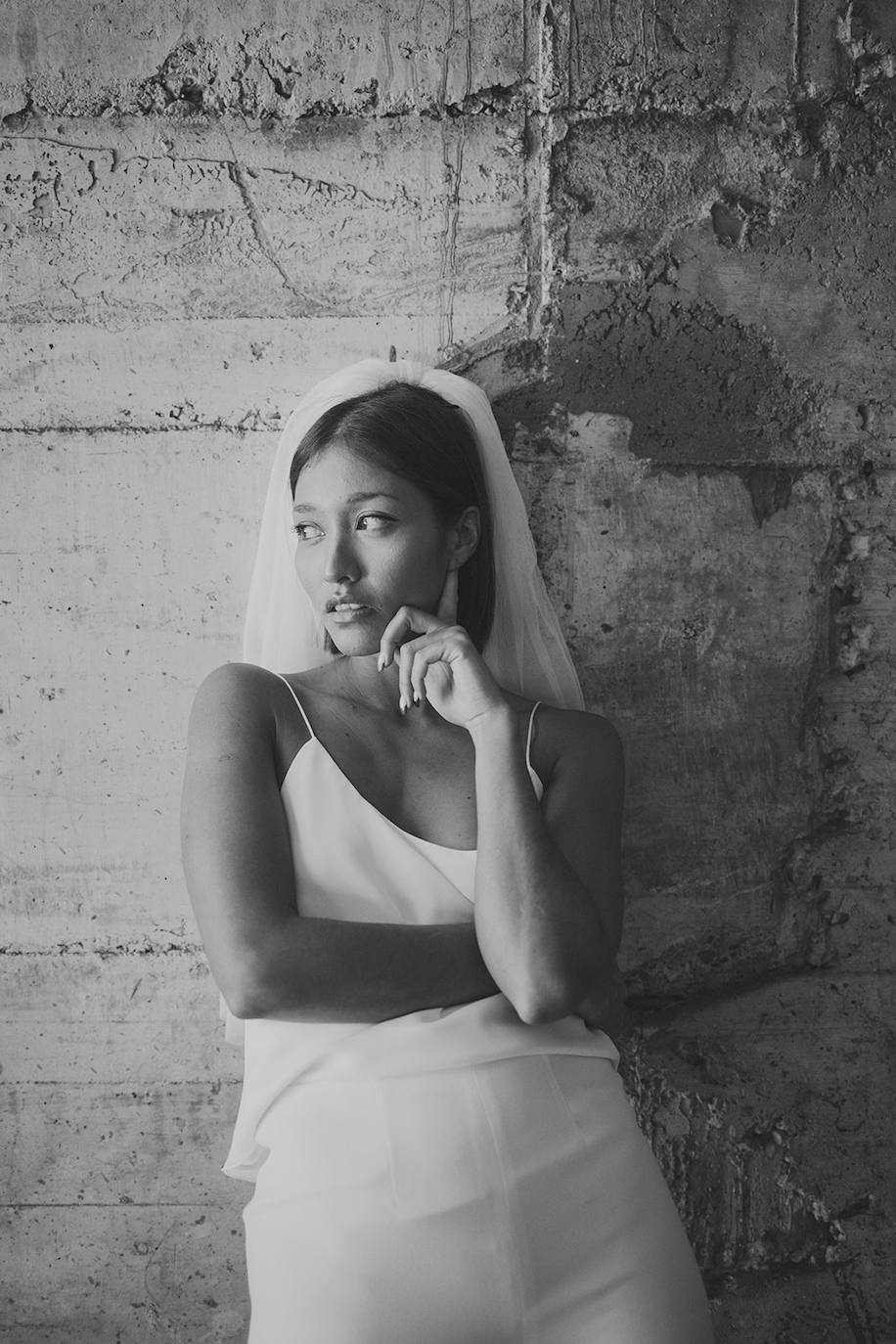 'Love by OTADUY' es una nueva marca nativa digital, y todos los diseños se venderán exclusivamente 'online'. En la 'e-shop', cada novia encontrará el look completo, incluyendo los complementos