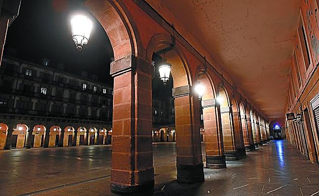 Euskadi pide al Gobierno margen legal para ampliar el toque de queda a las 18 o las 20 horas