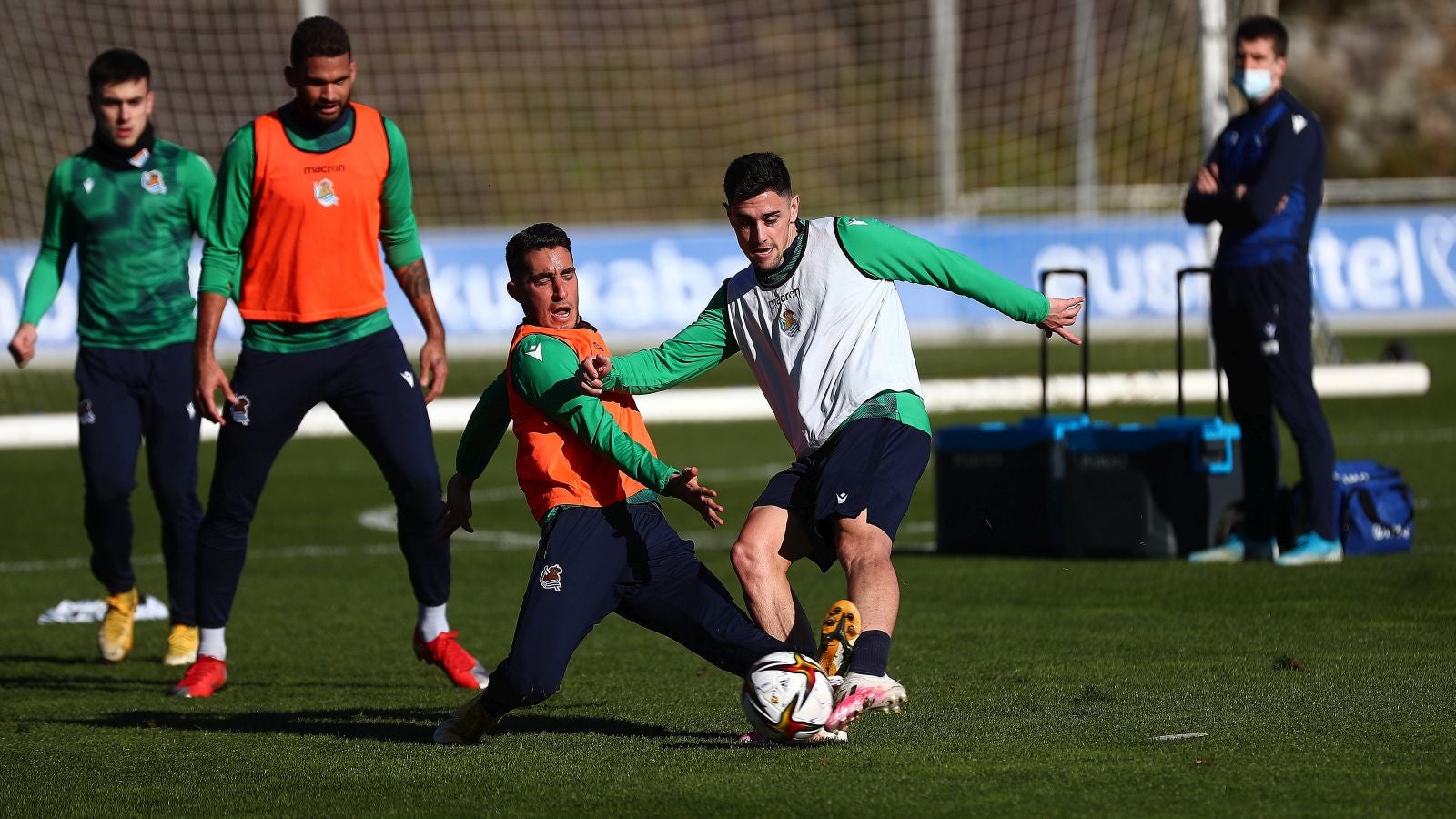 Fotos: La Real se ejercita pensando en la Copa