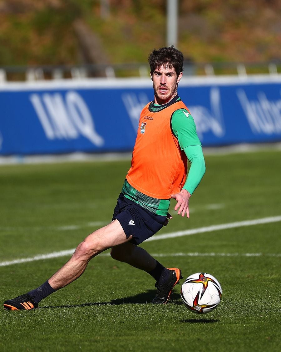 Fotos: La Real se ejercita pensando en la Copa