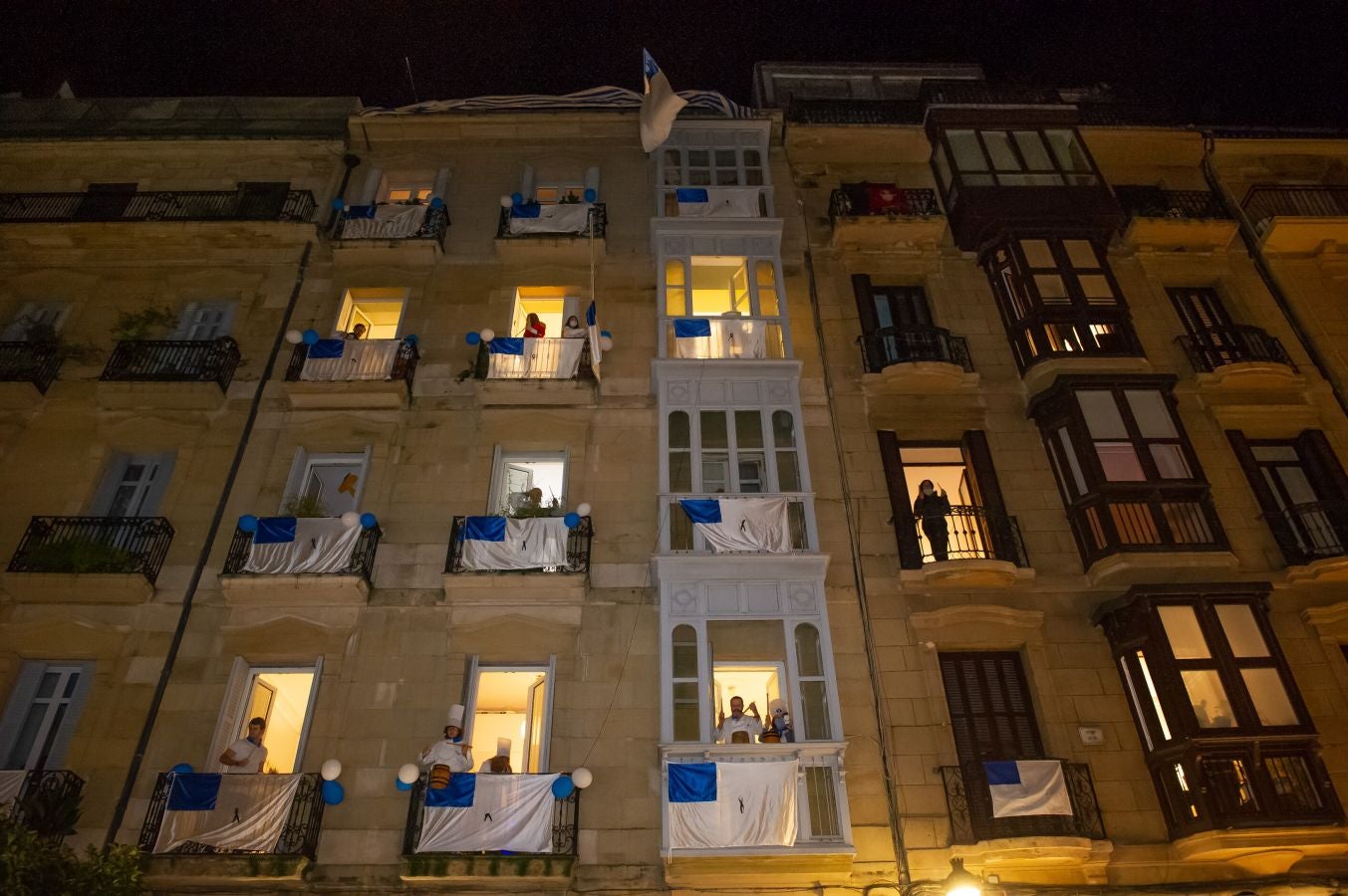 Fotos: La marcha, en los balcones