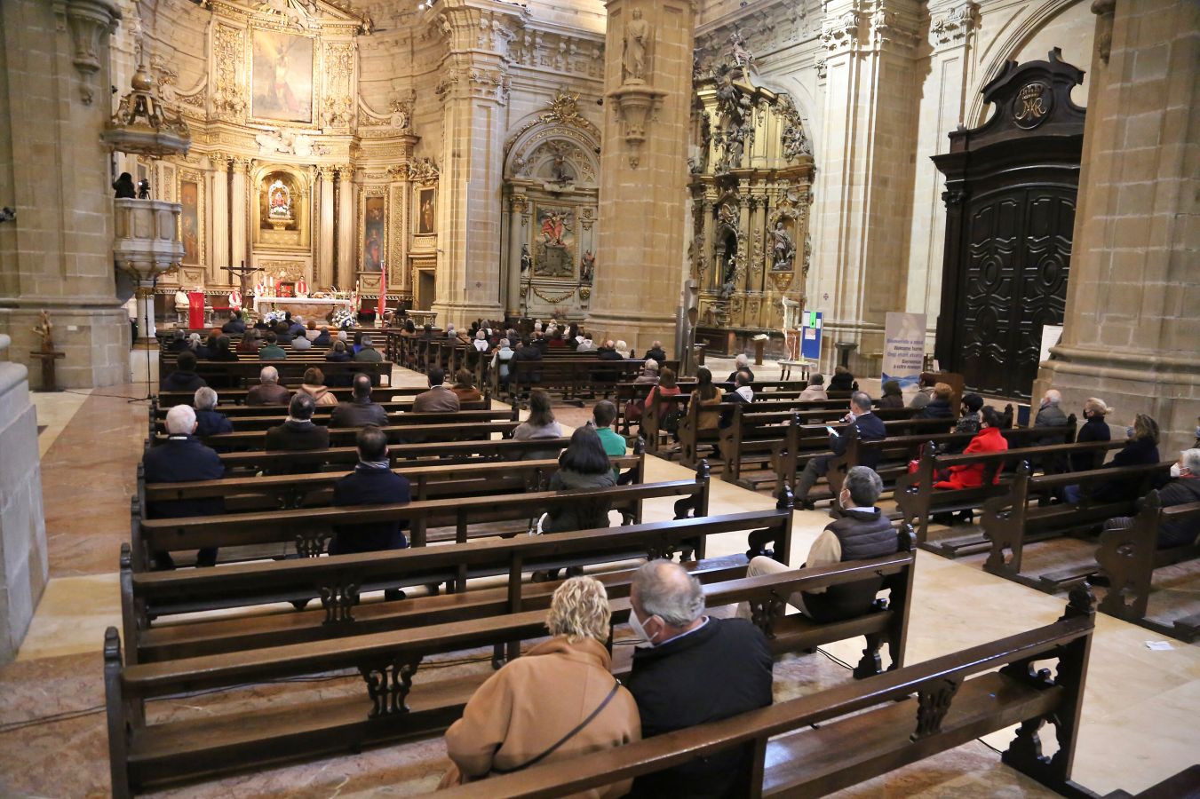 Fotos: Las imáganes de la misa en Santa María