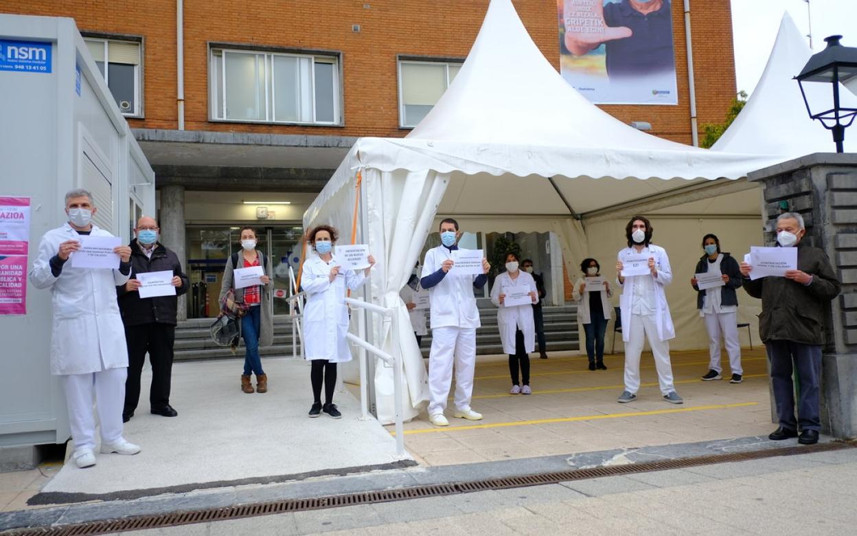 Concentración ante el centro de salud