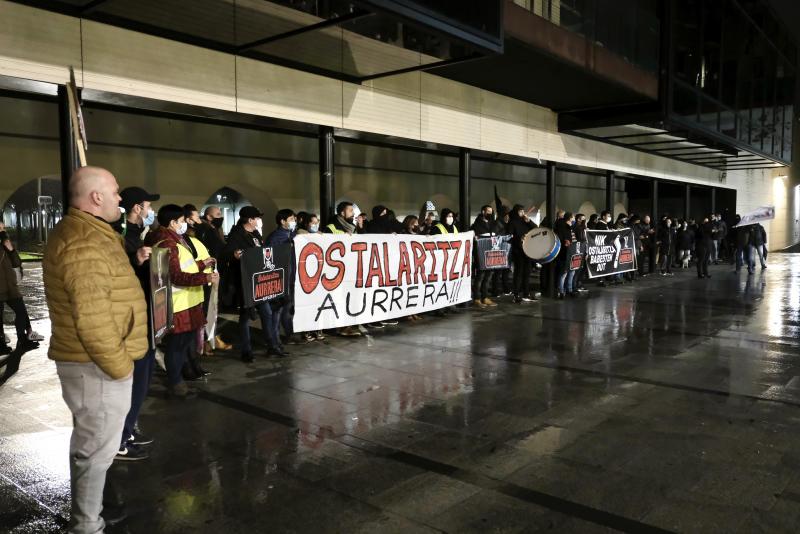Hosteleros también se manifestaron ayer en Lasarte-Oria.