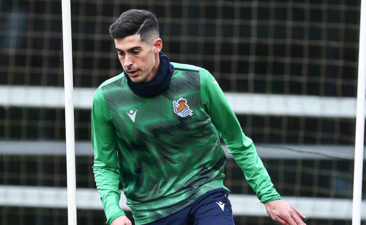 Imanol Alguacil: «Carlos Fernández tiene el gol en la cabeza; si le necesito, echaré mano de él hoy mismo»