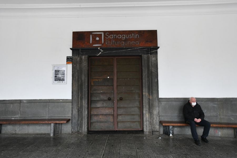 Azpeitia cierra sus edificios públicos y cancela todos los actos durante quince días.