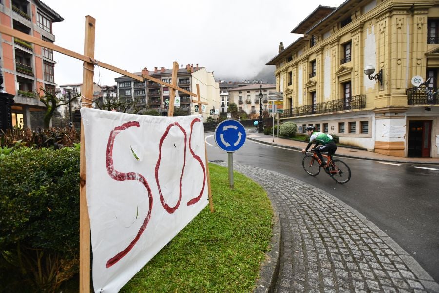 Azpeitia cierra sus edificios públicos y cancela todos los actos durante quince días.